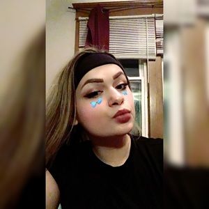 Meet your Posher, Alexis